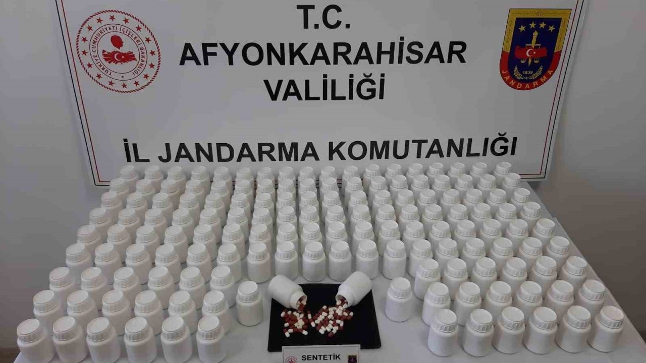 Uyuşturucu operasyonunda 8 bin 81 adet uyuşturucu hap ele geçirildi