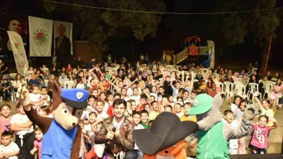 Kepez’de çocuklar ’Sahne Kepez’ ile coştu