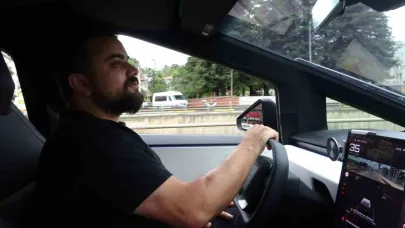 Cybertruck ile çay taşıdı, Karadeniz’de dağ tepe demeden gezdi