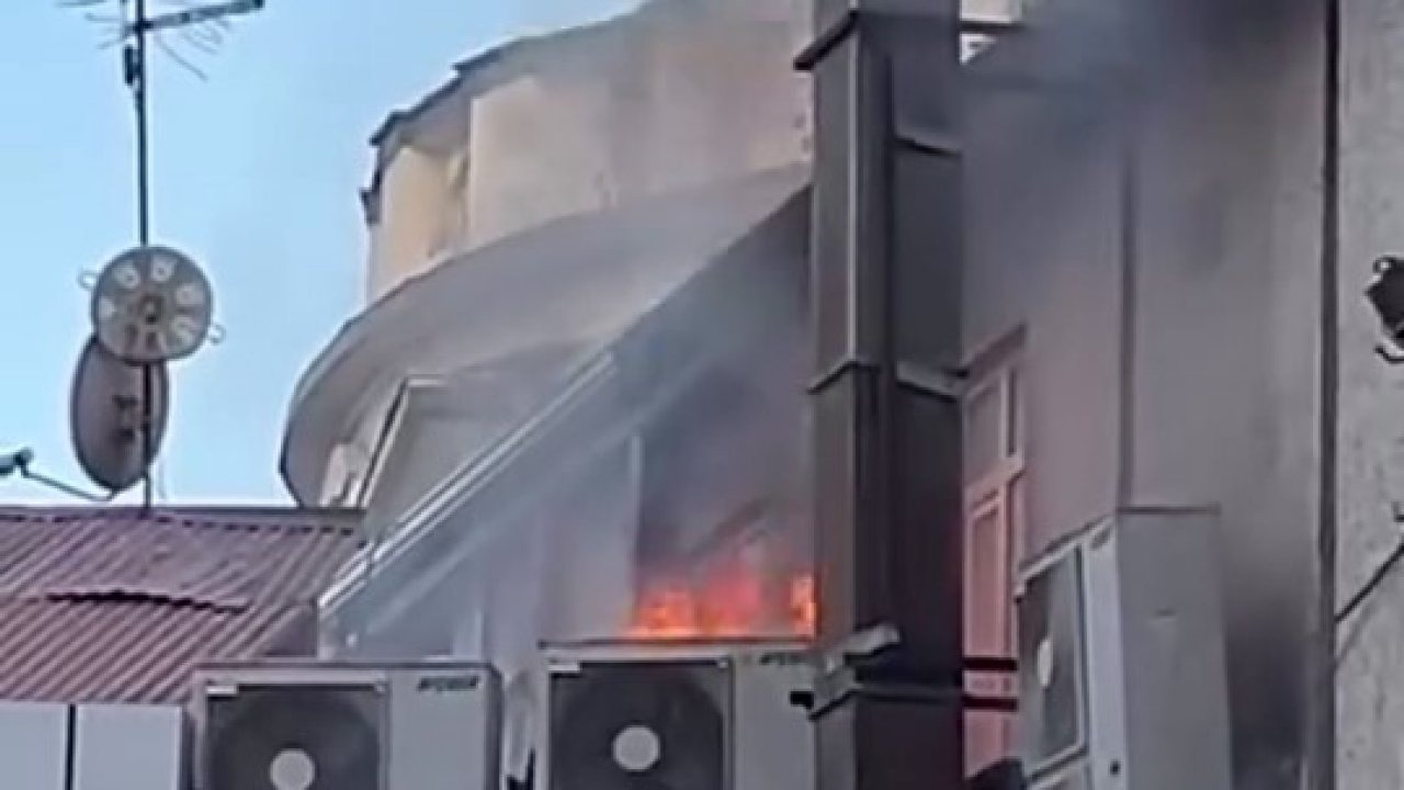 Elazığ’da çatı yangını