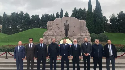 Rektör Gürel ve Üniversite Rektörlerinden Azerbaycan’da Şehitlerimize Vefa Ziyareti
