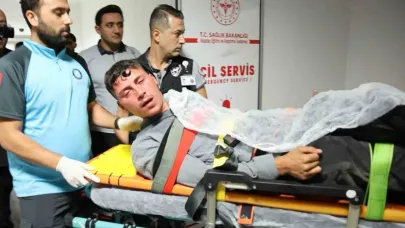 Kavga eden gençler birbirlerini bıçakladı: 2 yaralı