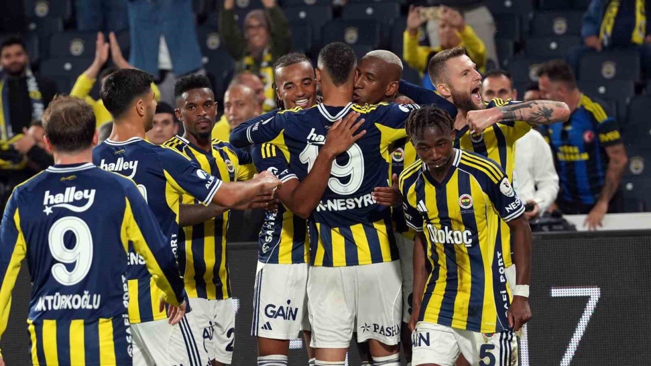 Fenerbahçe, Antalyaspor’u üst üste 7. kez mağlup etti
