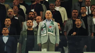Mustafa Bozbey: "Her zaman yanındayız Bursaspor’umuz"