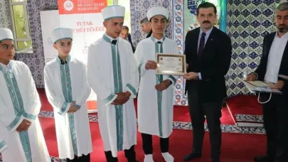 Tutak’ta hafızlar icazet programında buluştu