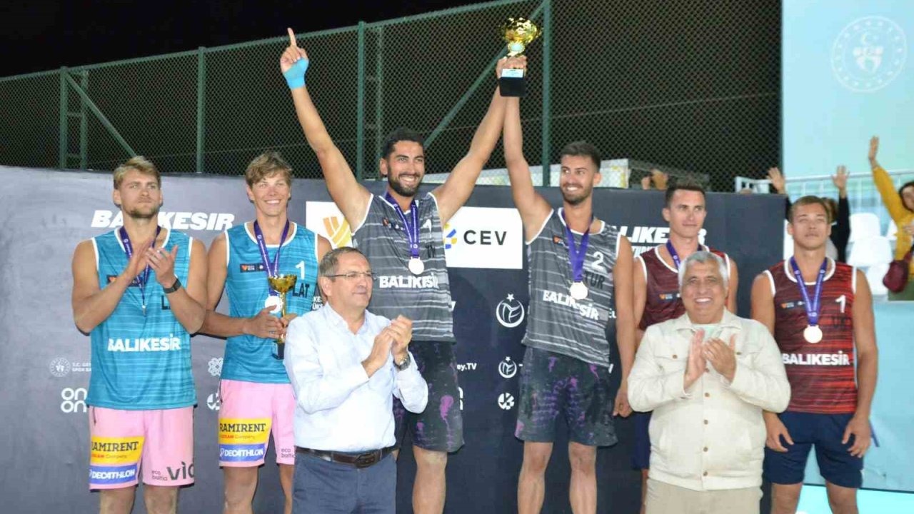Ayvalık’ta düzenlenen "2025 Plaj Voleybolu Dünya Turu" sona erdi