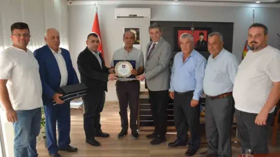 Başkan Künkcü’den, Didim’de yılın ahisine plaket