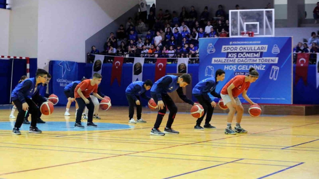 Küçükçekmece’de 14 branşta Kış Spor Okulları başladı