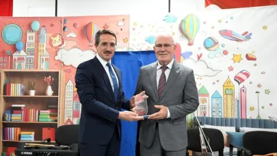 Renkli Düşler Duvar Projesi çocukların hayatına renk kattı
