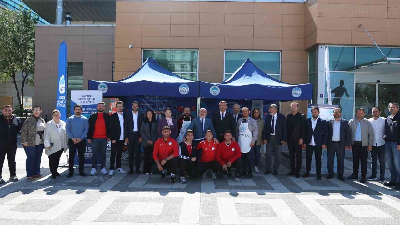 KAYÜ’lü öğrencilere sıcak karşılama