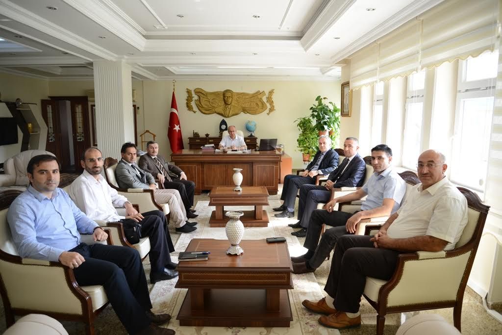 Müsteşar Yardımcısı Hüseyin Çelik Vali Davut Haneri Makamında Ziyaret Etti