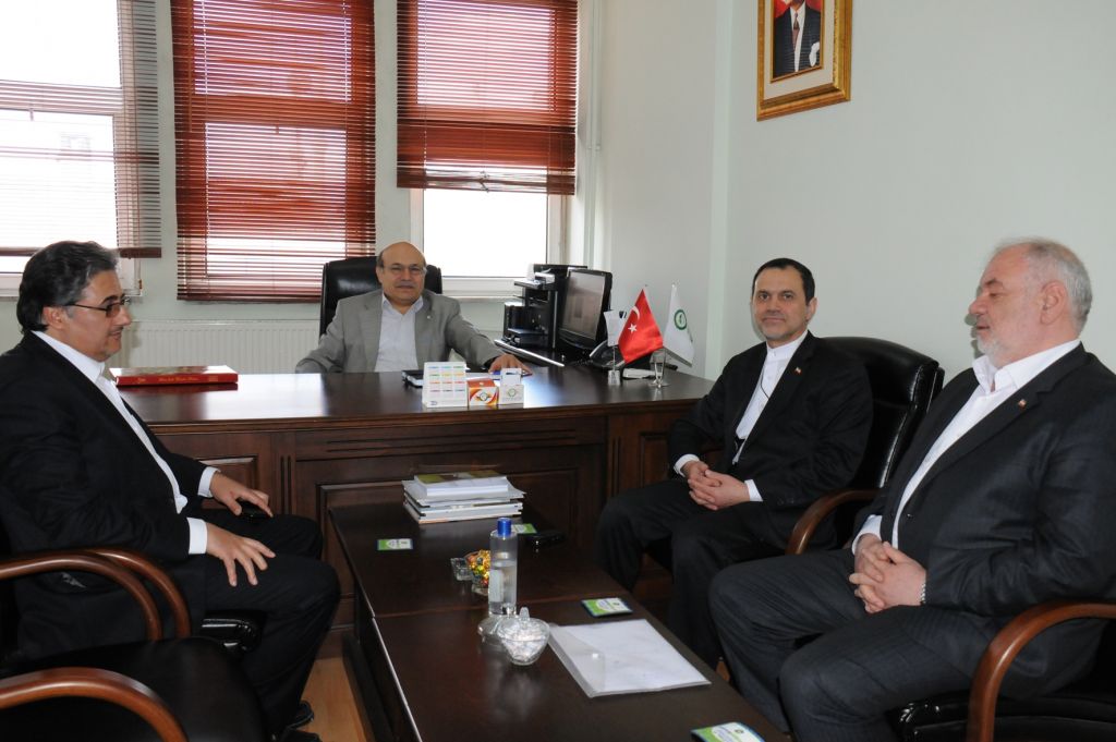 Iğdır Üniversitesi İran Erzurum Başkonsolosu Rıza Kılıçhan'ı Ağırladı