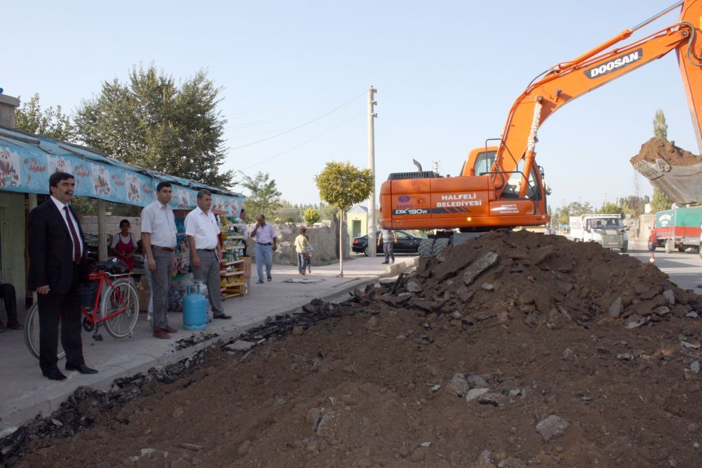 Bozulan Asfalt Yerine Parke