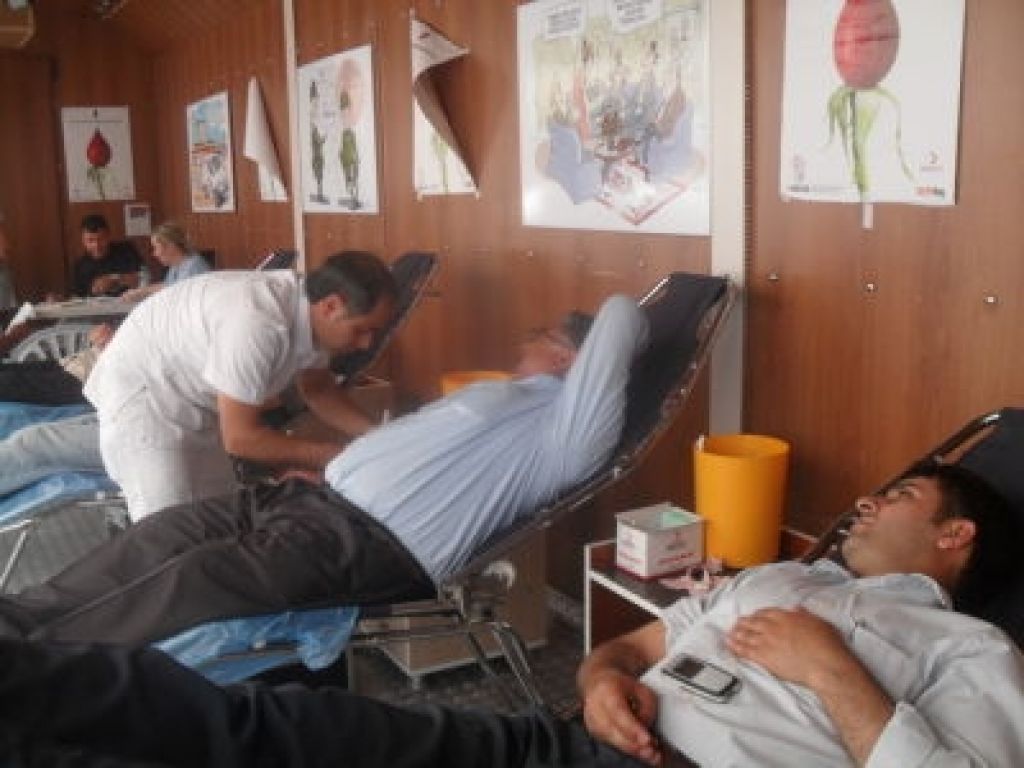Kan Bağışı Devam Ediyor