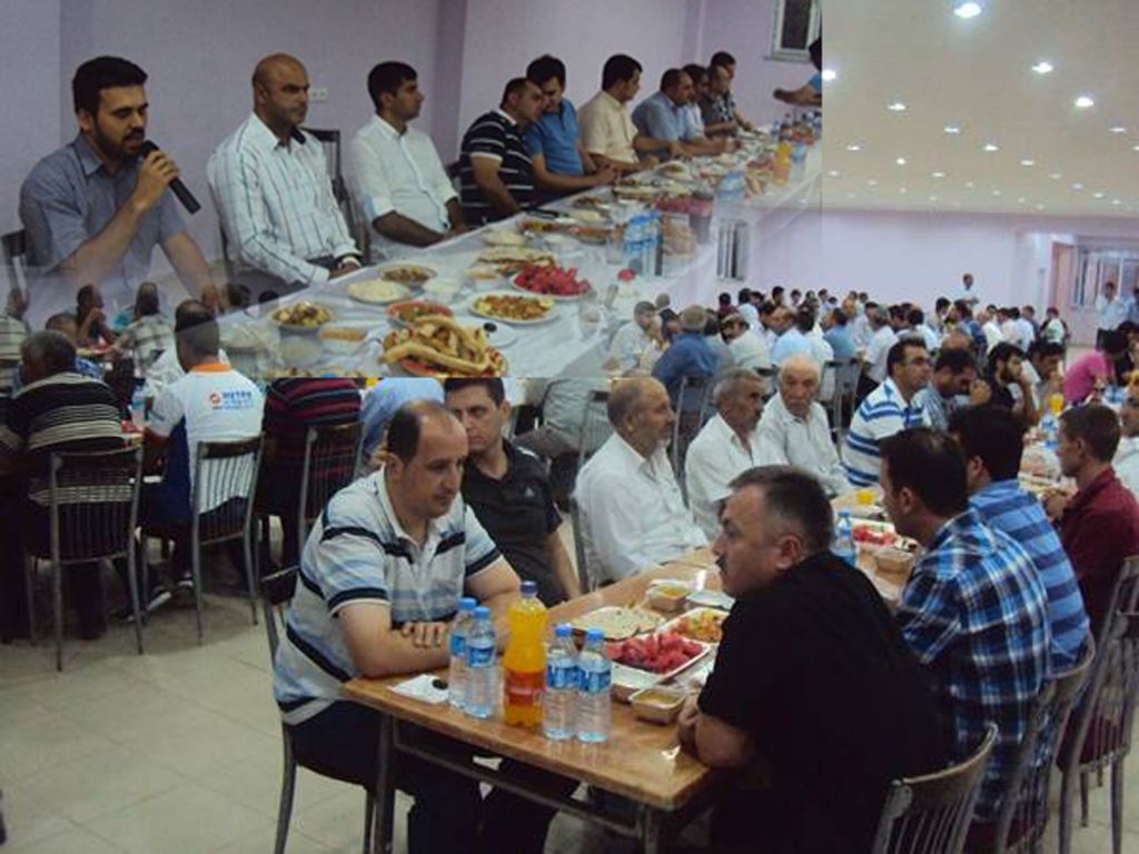 Belediye Başkanı Ahmet Sait Sadrettin Türkan İftar Yemeği Verdi