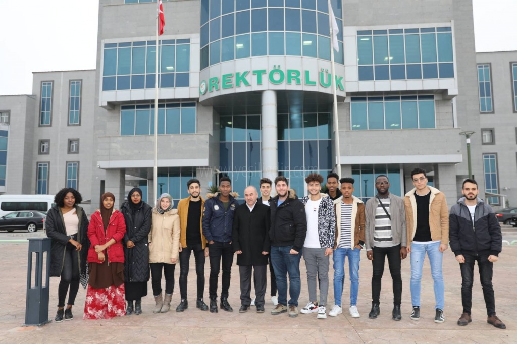 Uluslararası Göçmenler Günü Kapsamında Yabancı Öğrencilerimizle Tanıtım Filmi Çekildi