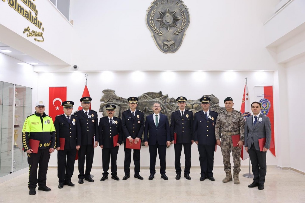 Vali Ercan Turan Polis Haftasını Kutladı