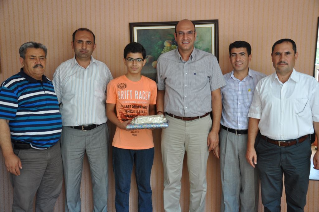 Iğdır Milli Eğitim Müdürü SBS Birincisini Kabul Etti