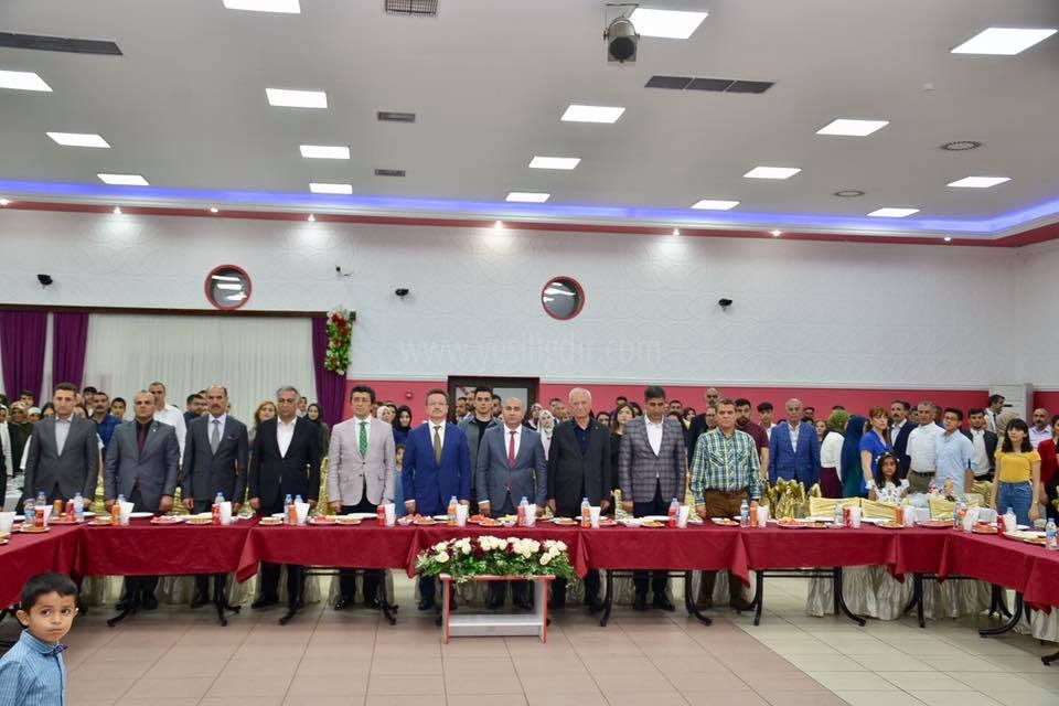 HAYDAR ALİYEV FEN LİSESİNDEN MEZUNİYET GECESİ