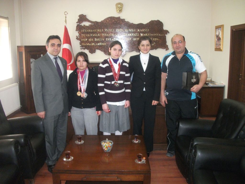 Boksörler Kaymakamı Ziyaret Etti