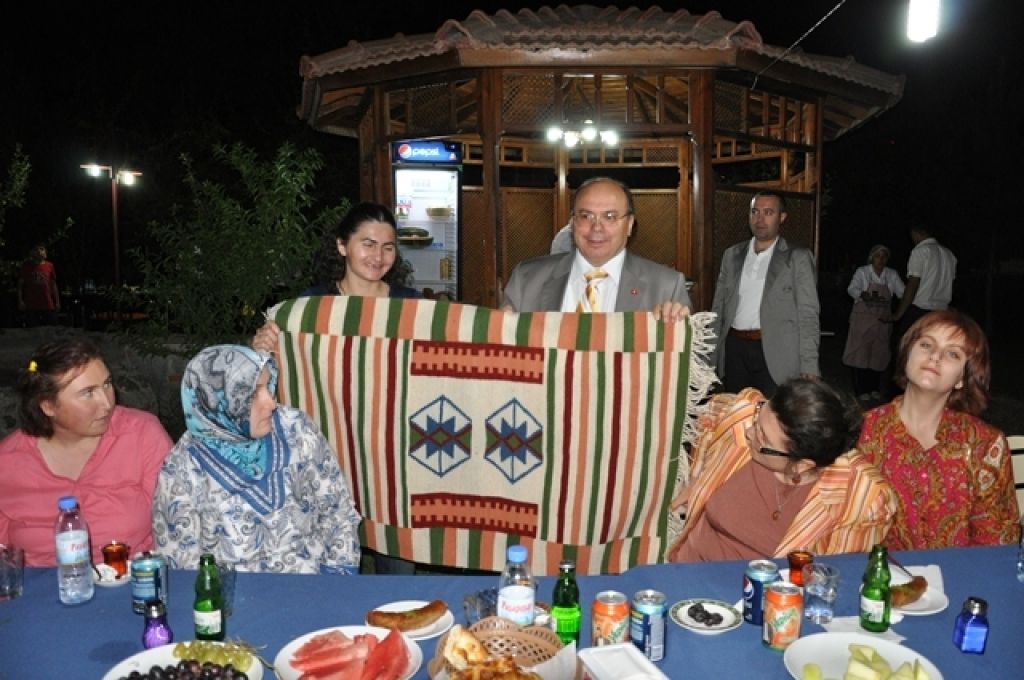 Vali Çiçek Karakoyunlu İlçesindeki İftara Katıldı