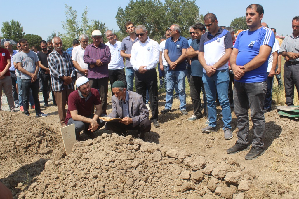 Feride ABİK Sevenleri Tarafından Hakka Uğurlandı