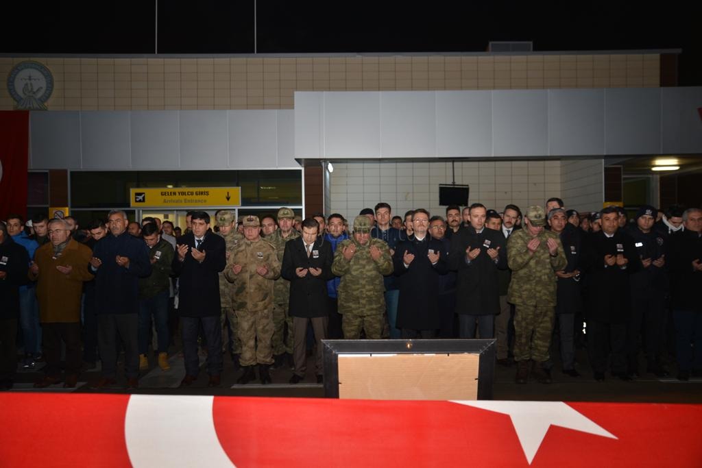 TRAFİK KAZASINDA ŞEHİT OLAN ASKER MEMLEKETİNE GÖNDERİLDİ