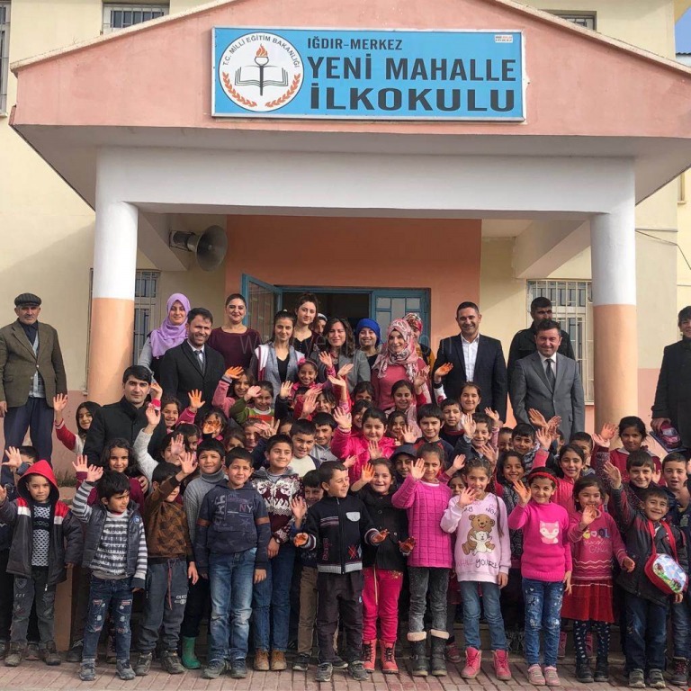 SEMA ÜNLÜ ÖĞRENCİ VE KURSİYERLERLE BULUŞTU
