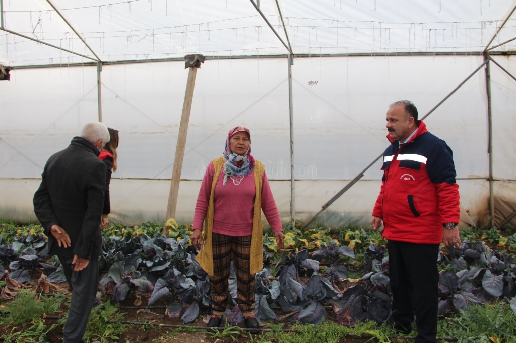 KADIN ÇİFTÇİLERE ANLAMLI  ZİYARET