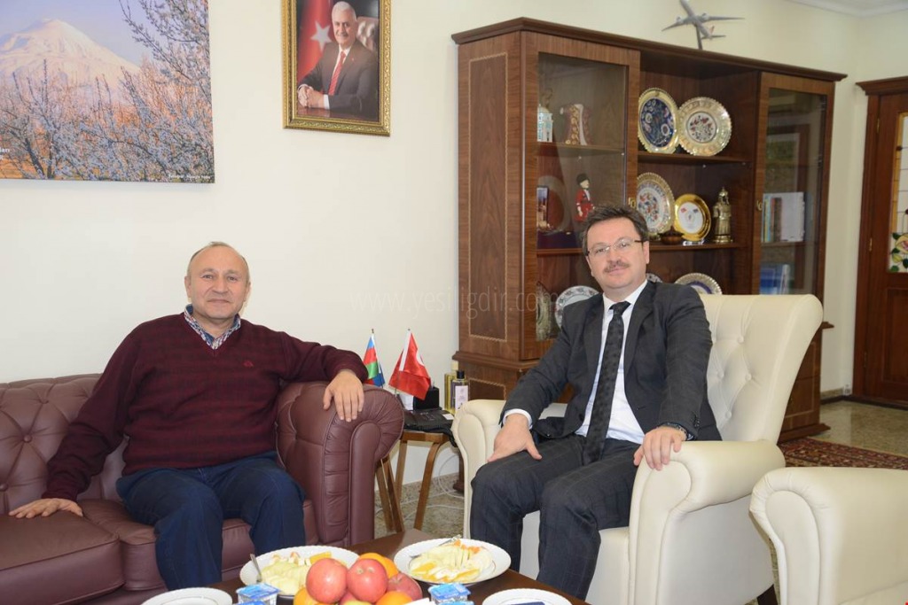IĞDIR VALİSİ ÜNLÜ MÜLKİYE BAŞMÜFETTİŞİ ERHAN KARAKAYA'YI MAKAMINDA AĞIRLADI
