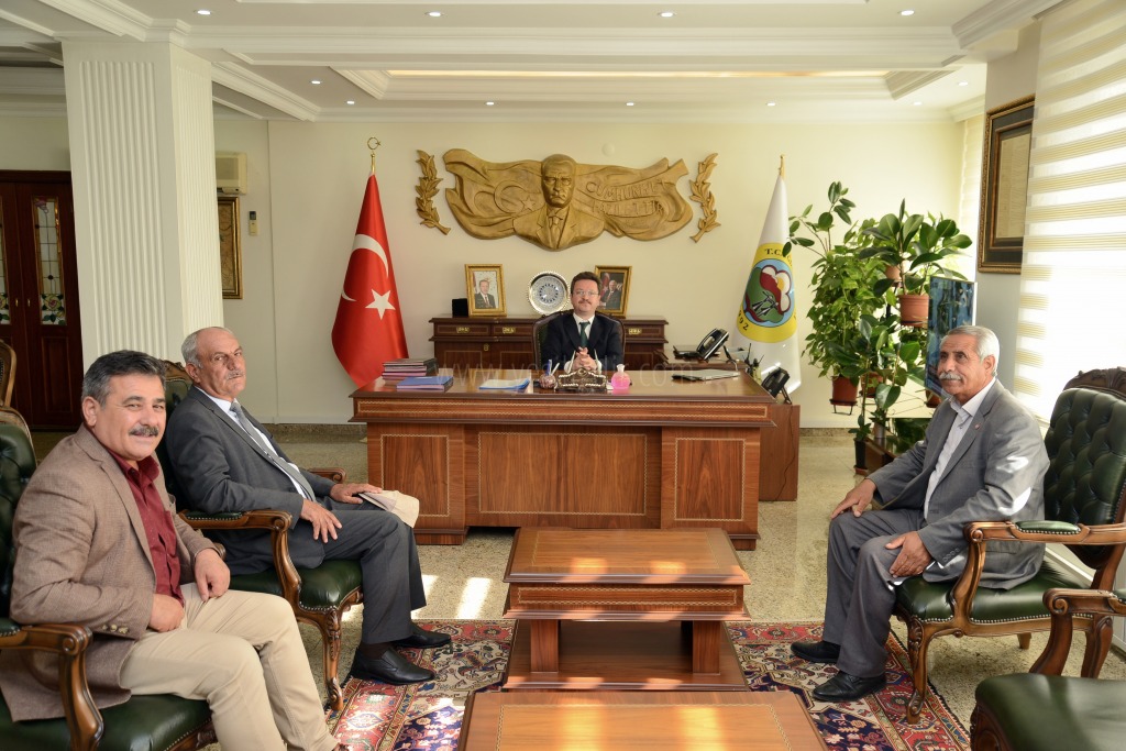 EVCİ ÇALPALA KÜLLÜK VE TAŞLICA MUHTARLARI VALİ ÜNLÜYÜ ZİYARET ETTİ
