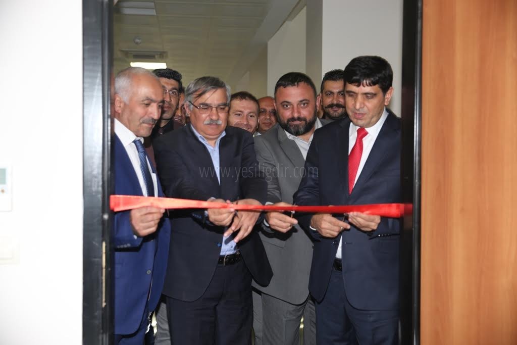 Memur Sen Genel Başkan Vekili Latif Selvi Rektör Alma'yı Ziyaret Etti