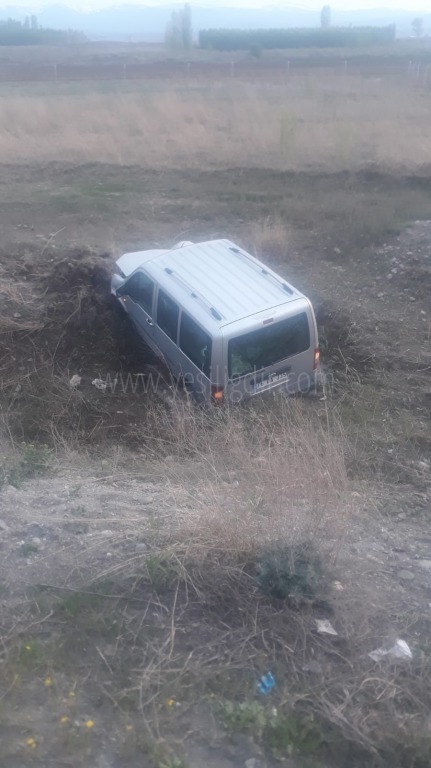 TRAFİK KAZASI 2 YARALI