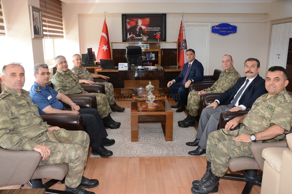 Komutanlardan İl Emniyet Müdürlüğüne Ziyaret