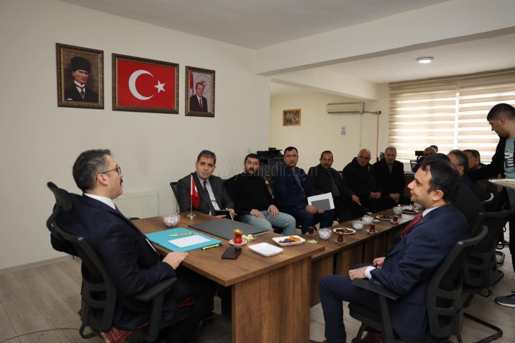 Vali Turandan Muhtarlar Evine Ziyaret