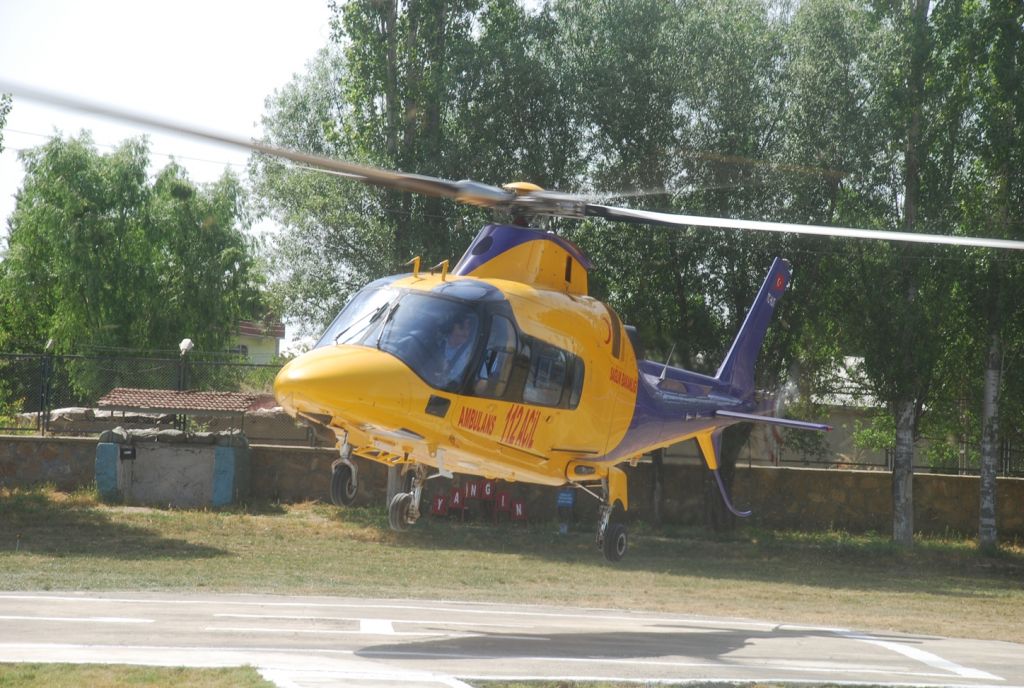 Solunum Sıkıntısı Çeken Bebekler Helikopterle Sevk Edildi