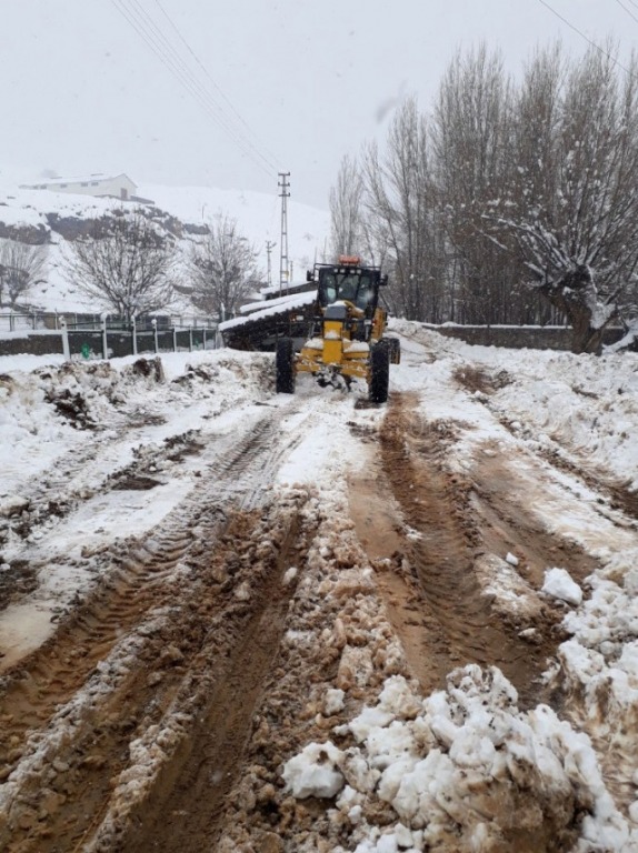 IĞDIRDA 15 KÖY YOLU KAPALI