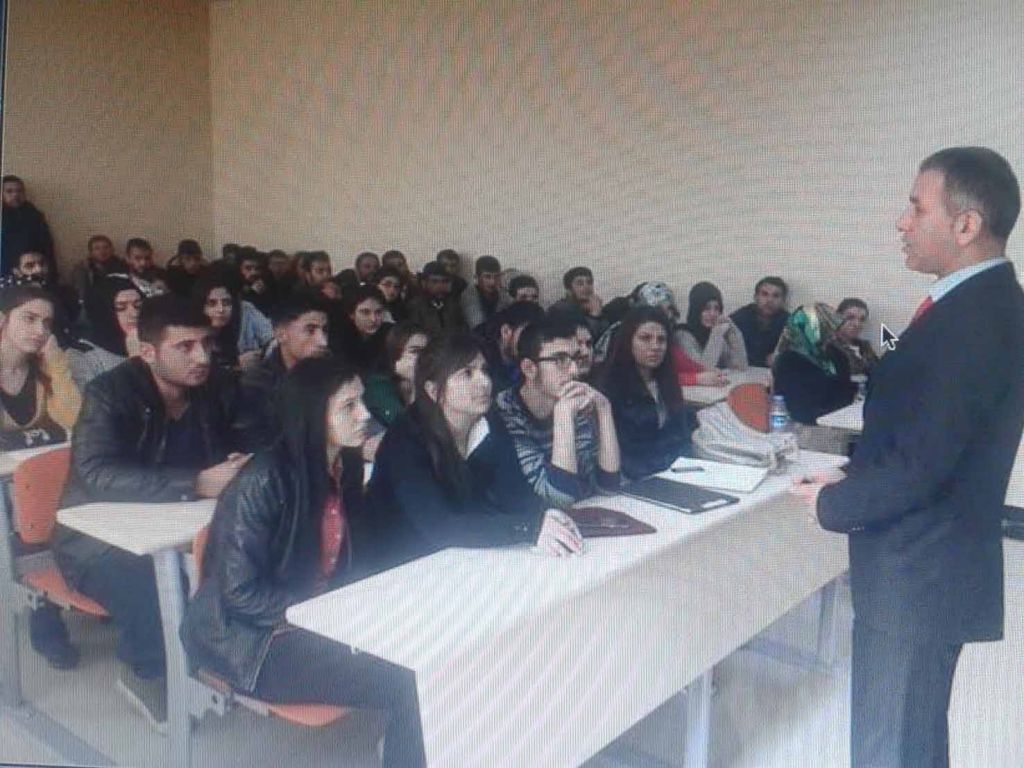 Gençlik Vazgeçilmez Bir Sevdadır