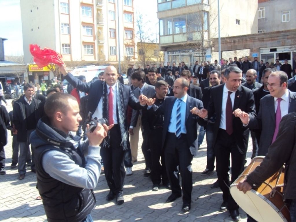 Tuzlucada Nevruz Bayramı Coşkuyla Kutlandı