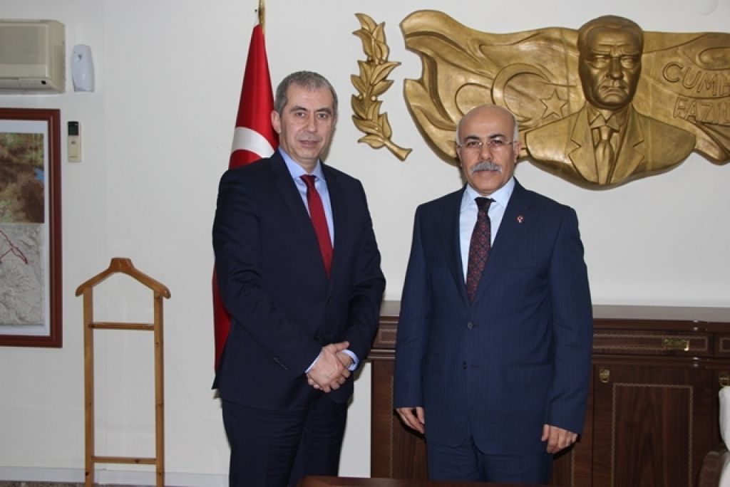 Iğdır'a Yeni Atanan İl Emniyet Müdürü Vali Ahmet Pek'i Ziyaret Etti