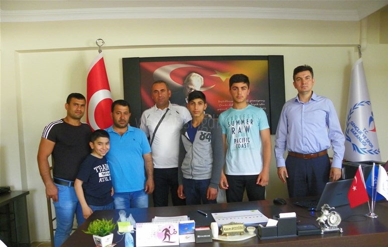 ÜST MİNİKLER TÜRKİYE BOKS ŞAMPİYONASINDA BOŞ DÖNMEDİK