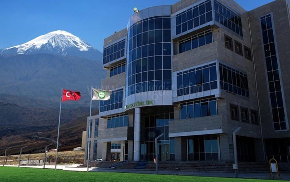 İsraili 8 Farklı Dilde Kınandı