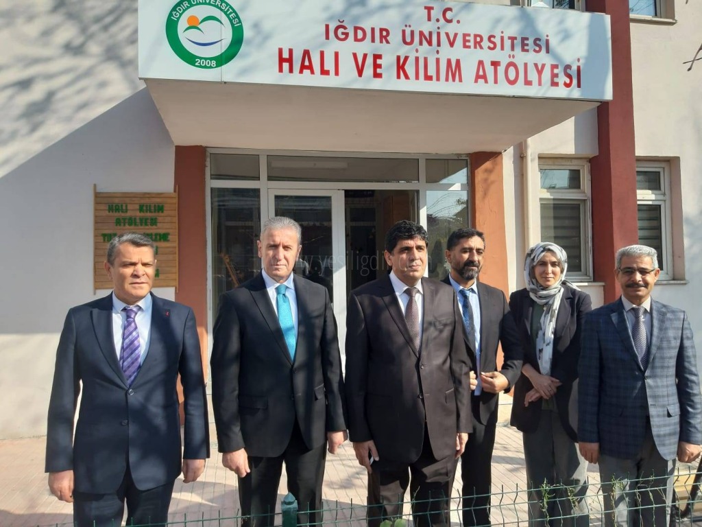 Rektör Almadan Halı Kilim Atölyesine Ziyaret