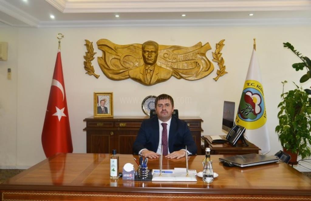 VALİBELEDİYE BAŞKAN V H ENGİN SARIİBRAHİMİN KURBAN BAYRAMI MESAJI