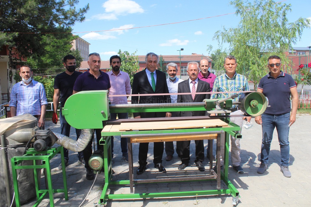 ÖĞRETMENLER SIRA ZIMPARALAMA MAKİNASI YAPTI