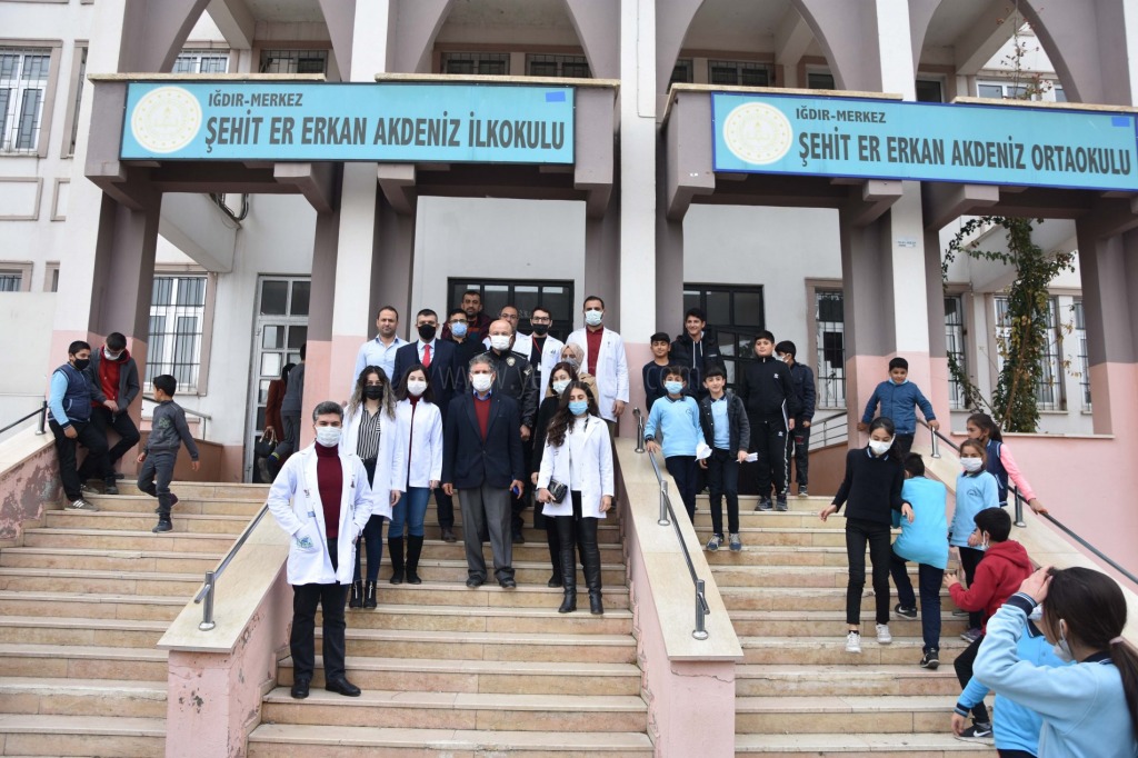 Milli Eğitim Müdürü ve Emniyet Müdüründen okul ziyareti