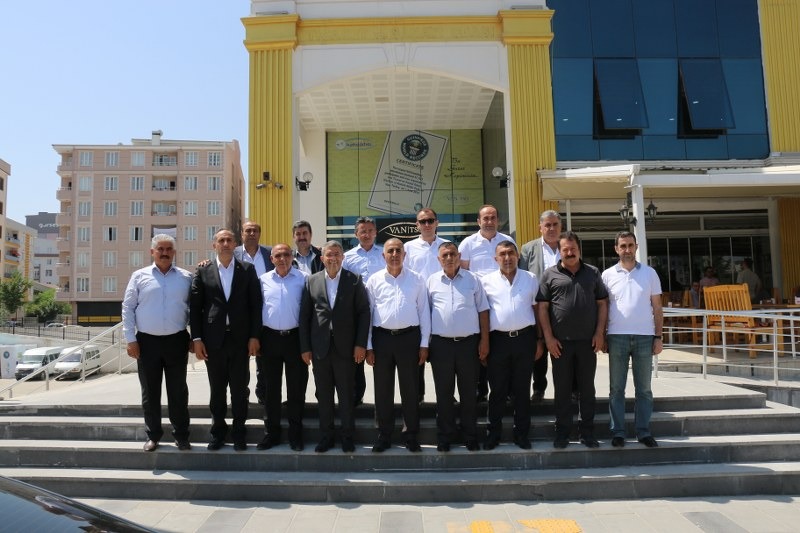 KAMİL ARSLAN HAKKARİ BÖLGE TOPLANTISINA KATILDI