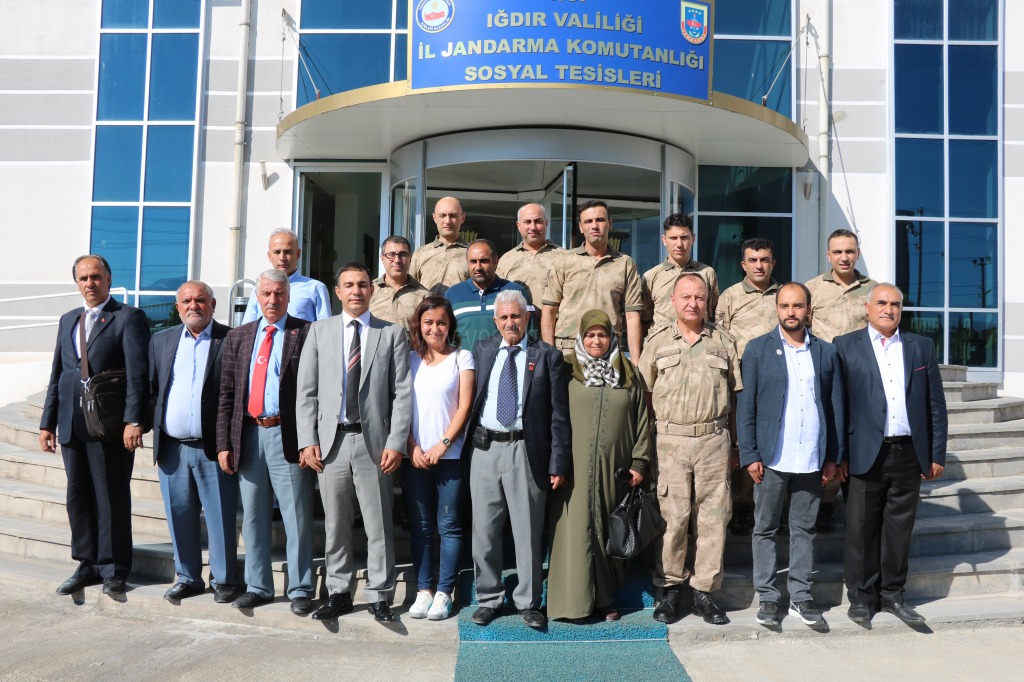 JANDARMA UZMAN ÇAVUŞ CAFER ARTANA MALUL GAZİ ROZETİ TAKILDI