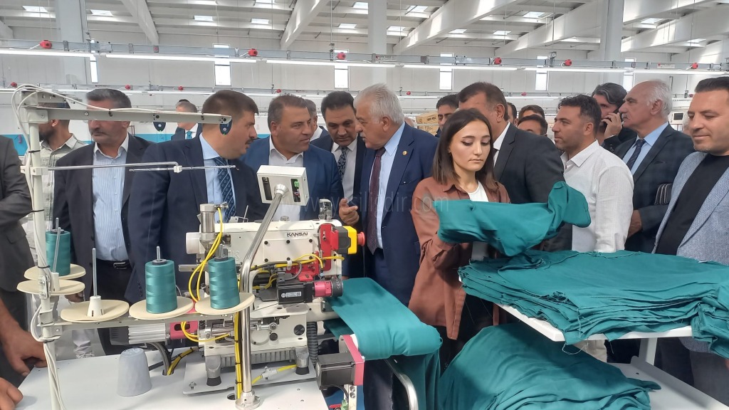 TURAÇ TEKSTİLDEN GÖRKEMLİ AÇILIŞ