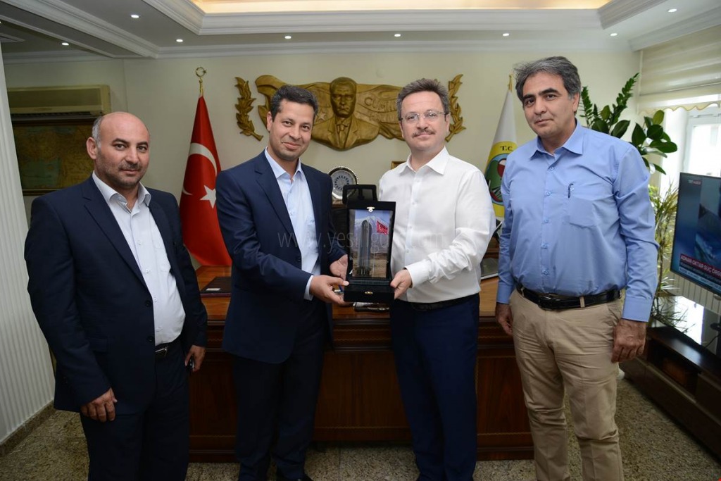 VALİ ENVER ÜNLÜ İRANLI İŞ ADAMLARINI MAKAMINDA KABUL ETTİ
